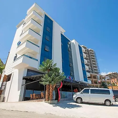 Royal Life Exclusive Hotel 4*